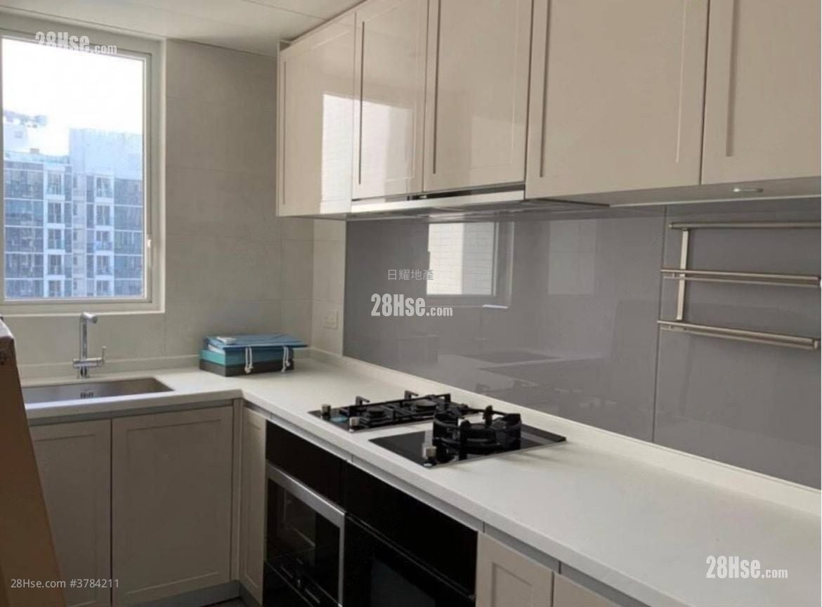 Monterey Rental 3 Bedrooms , 2 Bathrooms 845 ft²