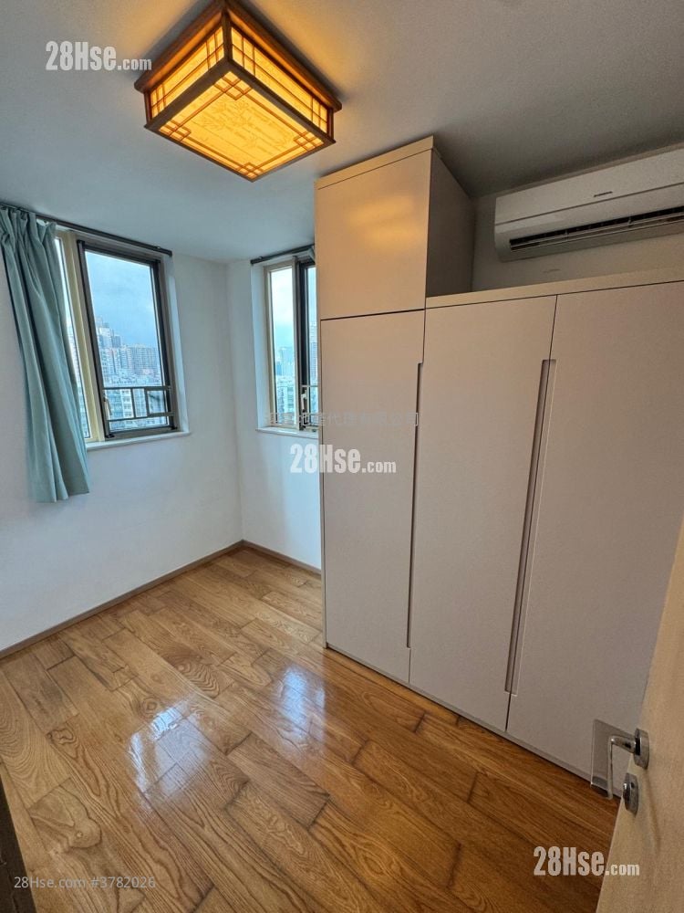 Harbour Place Sell 3 Bedrooms , 1 Bathroom 593 ft²