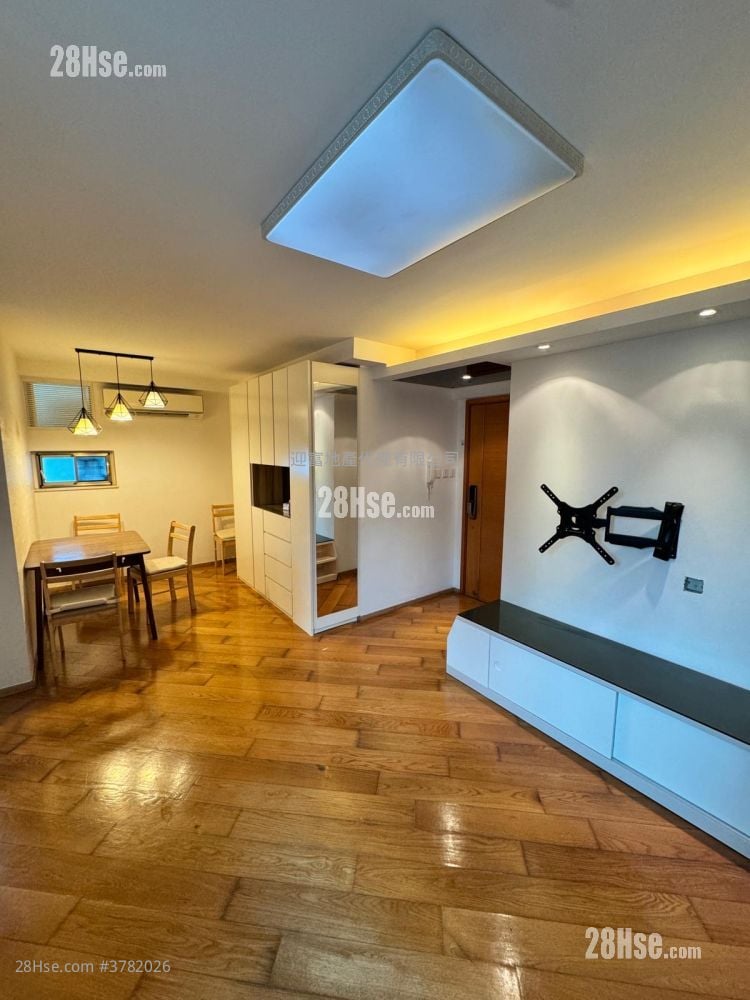 Harbour Place Sell 3 Bedrooms , 1 Bathroom 593 ft²