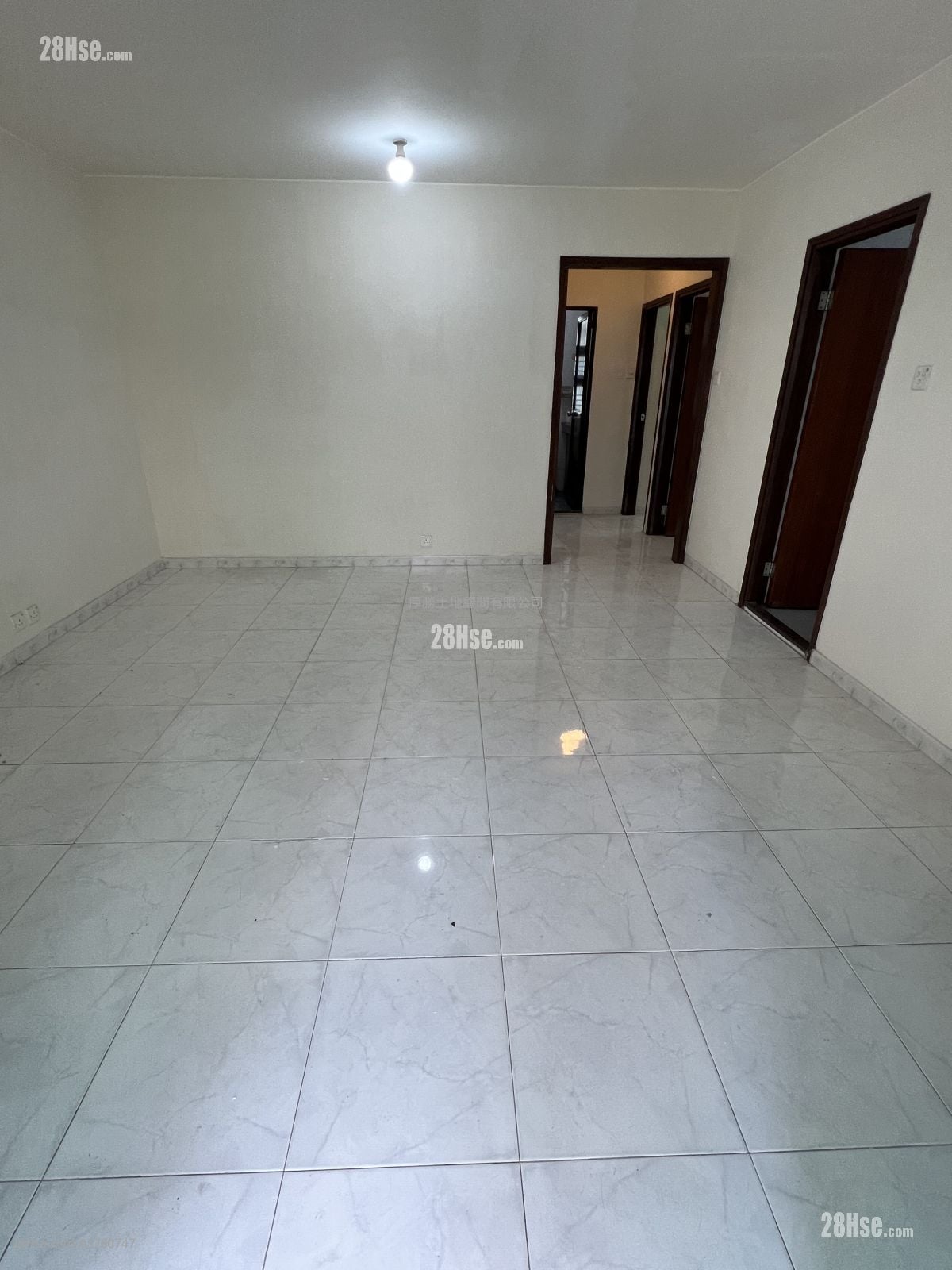 村屋 租盘 3 房 , 1 浴室 650 平方尺