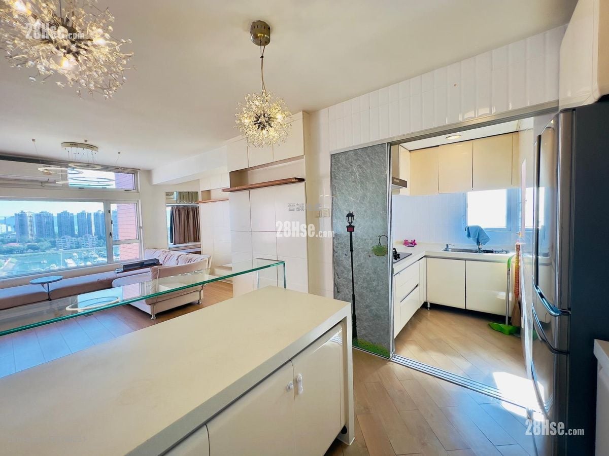 Hong Kong Gold Coast Rental 1,052 ft²