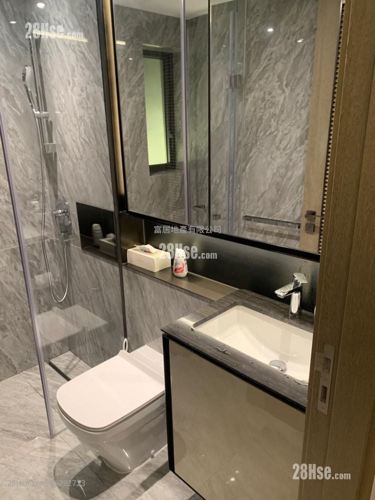 Phase 1B Of The Campton Sell Studio , 1 Bathroom 251 ft²