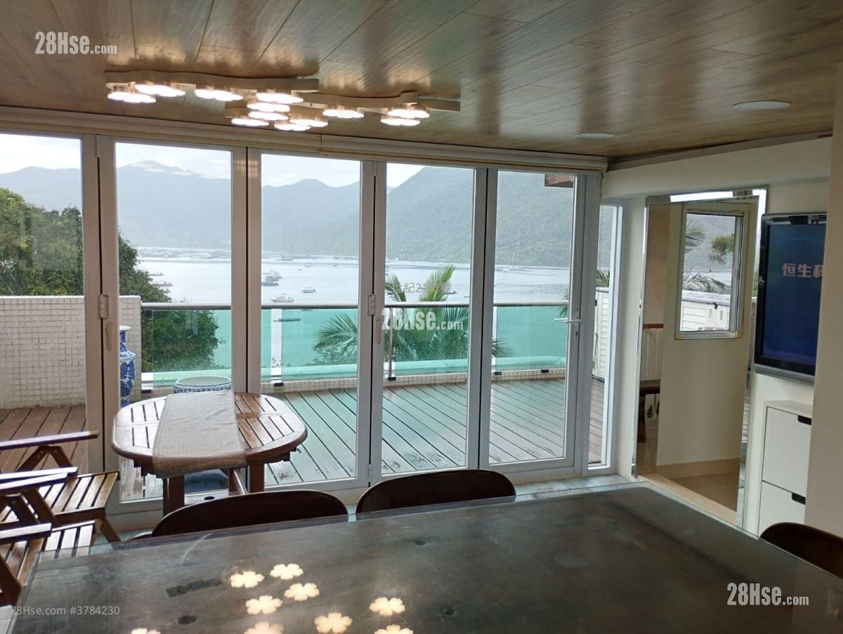 村屋 售盘 3 房 , 2 浴室