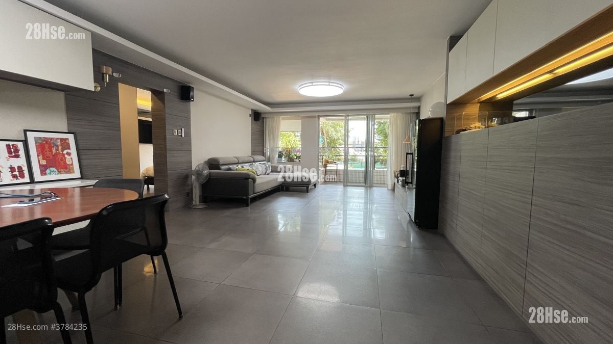 Village Gardens Sell 3 Bedrooms 1,511 ft²