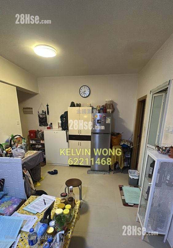 Man Yuen Building Sell 3 Bedrooms , 2 Bathrooms 665 ft²