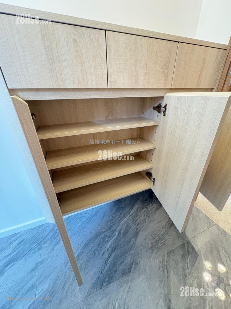 Yu Hing Building Rental 1 Bedroom , 1 Bathroom 140 ft²