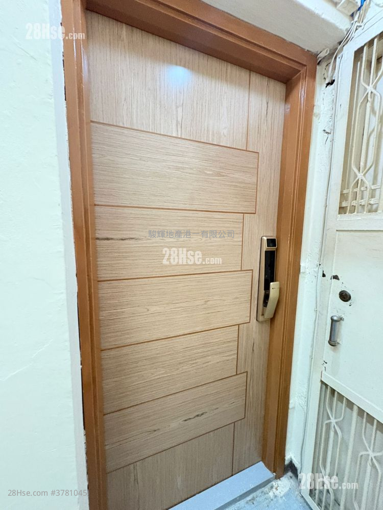 Yu Hing Building Rental 1 Bedroom , 1 Bathroom 140 ft²