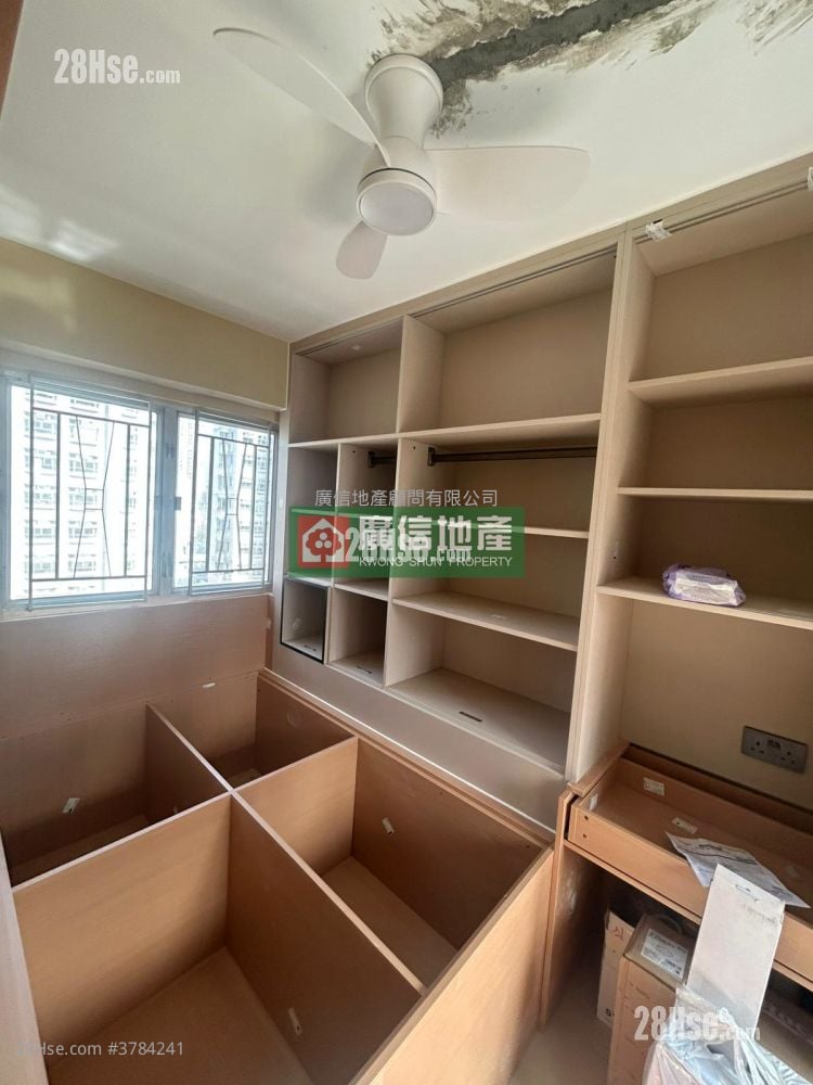 Konwall Court Sell 1 Bedroom , 1 Bathroom 191 ft²