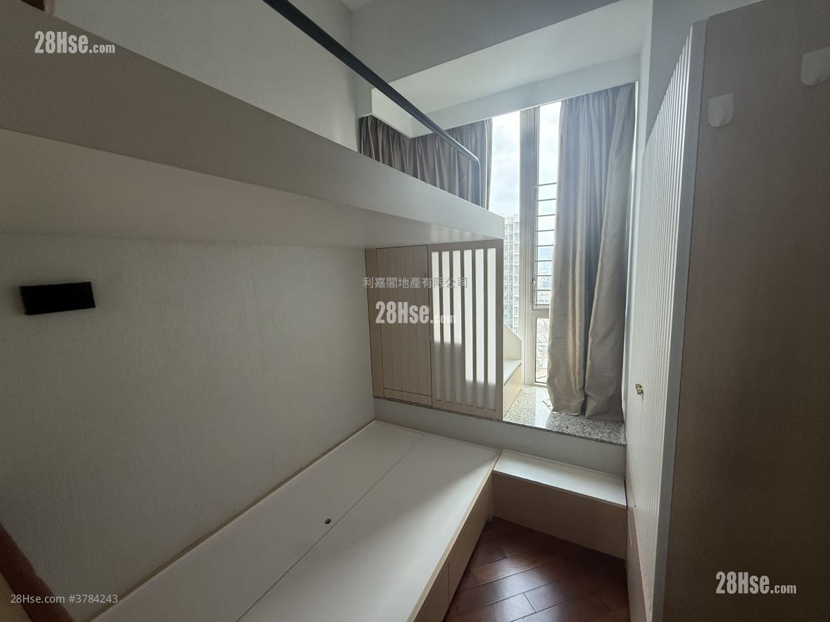 The Hermitage Rental 3 Bedrooms , 2 Bathrooms 759 ft²