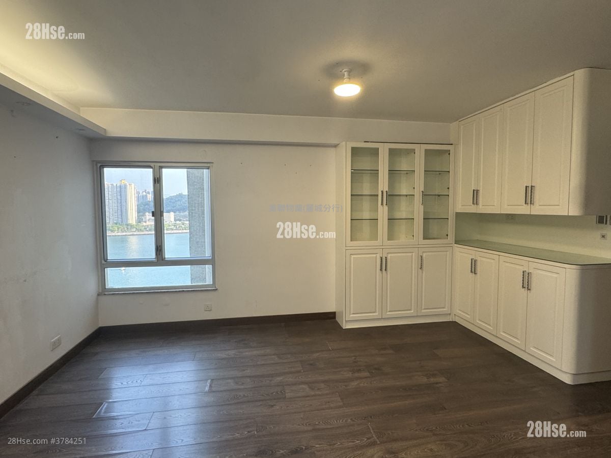 翠景台 售盘 3 房 704 平方尺