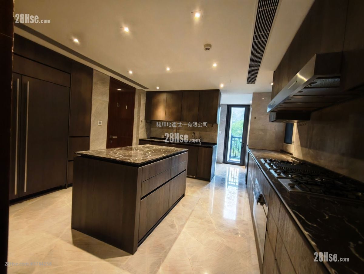 Mount Nicholson 售盘 4 房 , 4 浴室 4,596 平方尺