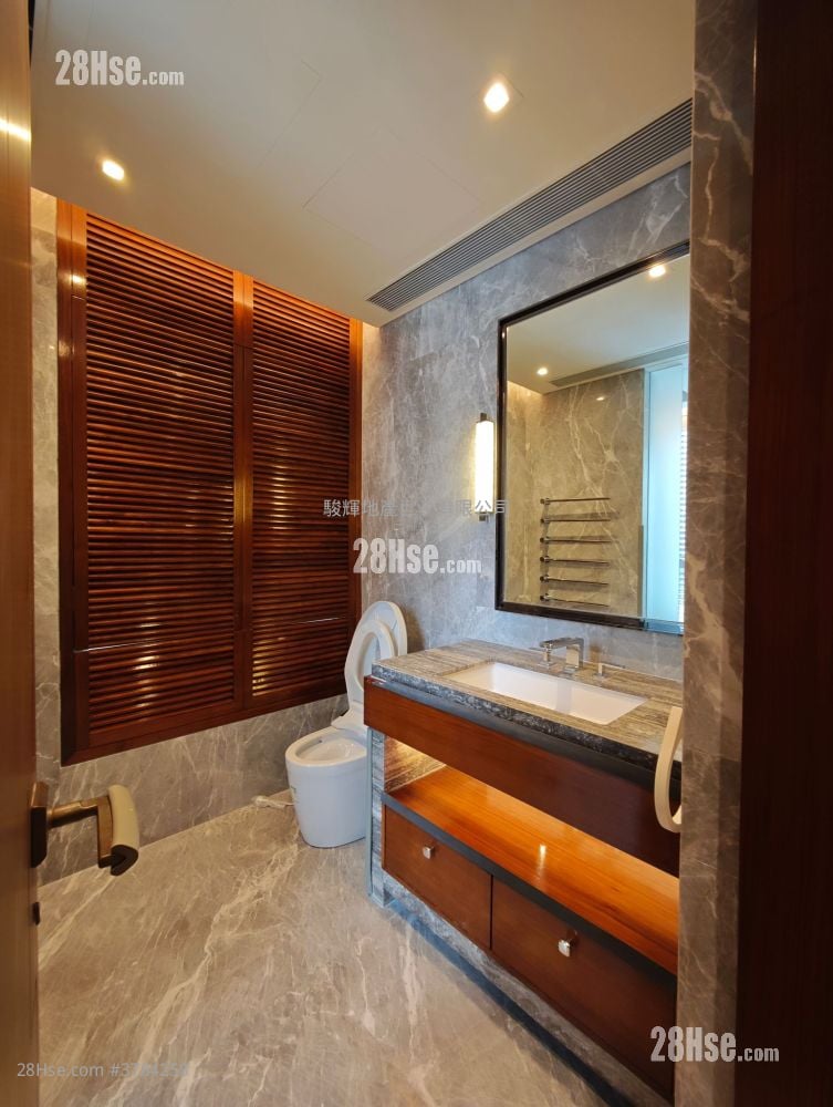 Mount Nicholson 售盘 4 房 , 4 浴室 4,596 平方尺