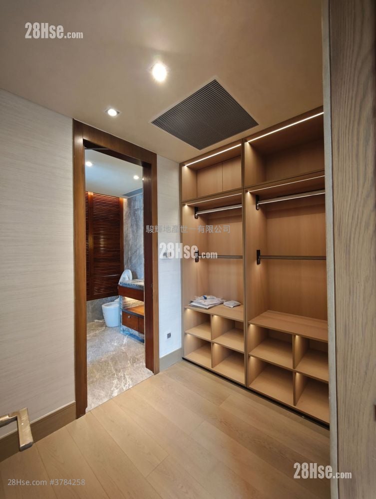 Mount Nicholson 售盘 4 房 , 4 浴室 4,596 平方尺