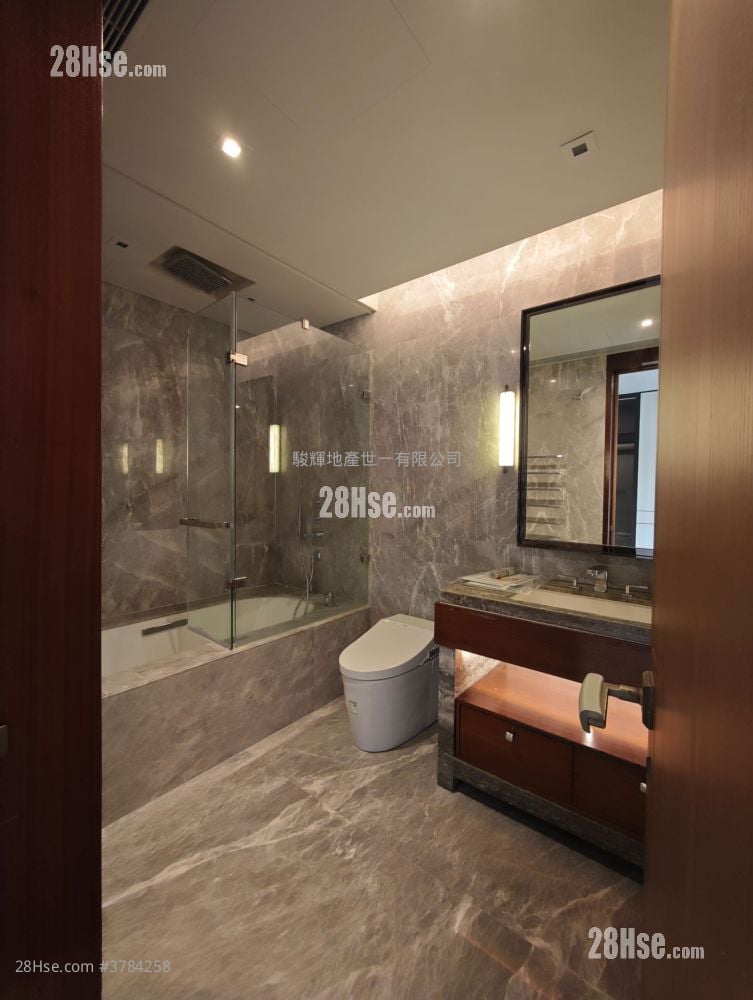 Mount Nicholson 售盘 4 房 , 4 浴室 4,596 平方尺