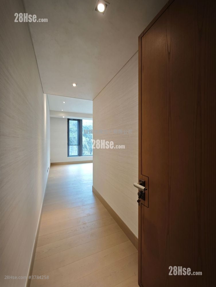 Mount Nicholson 售盘 4 房 , 4 浴室 4,596 平方尺