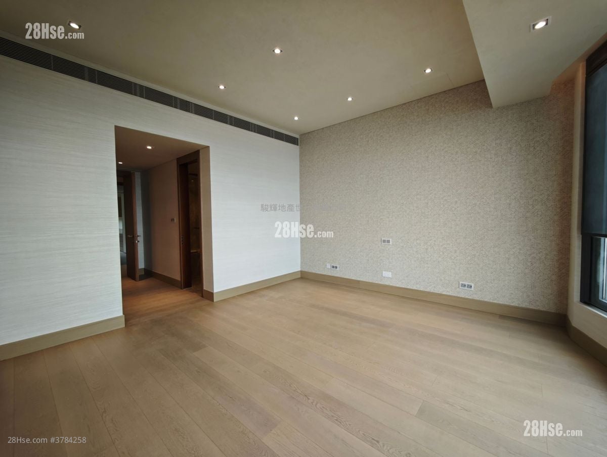 Mount Nicholson 售盘 4 房 , 4 浴室 4,596 平方尺