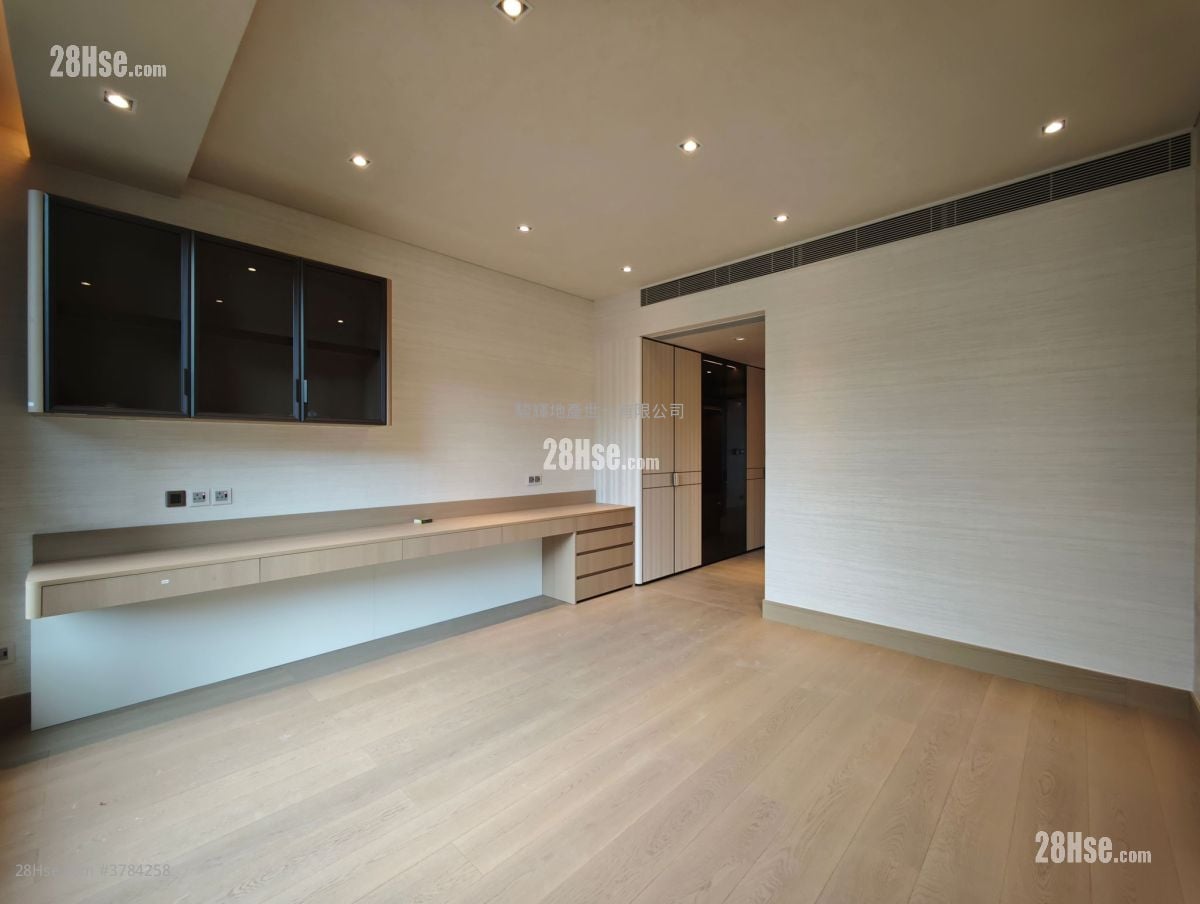 Mount Nicholson 售盘 4 房 , 4 浴室 4,596 平方尺