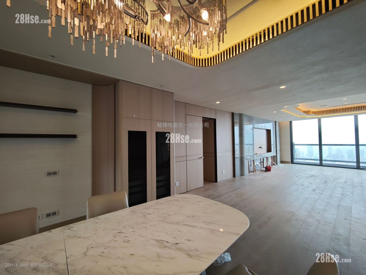 Mount Nicholson 售盘 4 房 , 4 浴室 4,596 平方尺