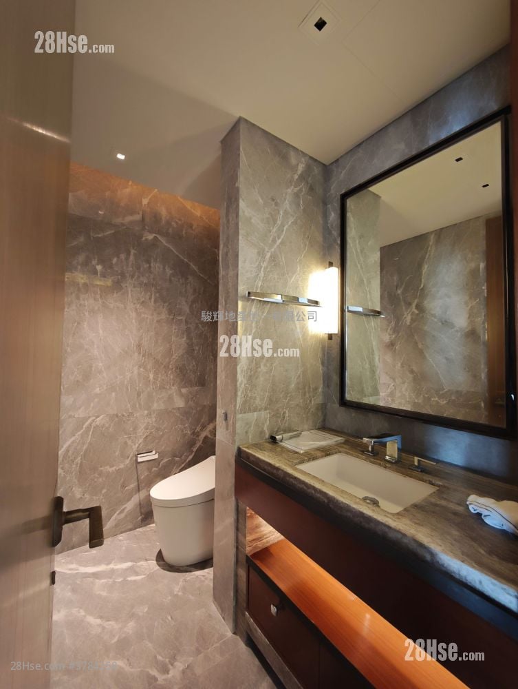 Mount Nicholson 售盘 4 房 , 4 浴室 4,596 平方尺