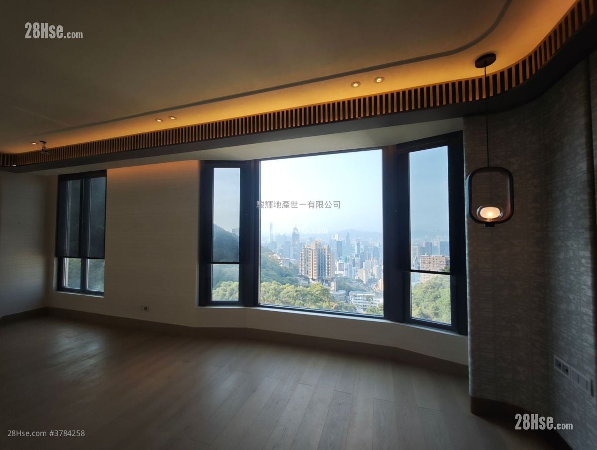 Mount Nicholson 售盘 4 房 , 4 浴室 4,596 平方尺