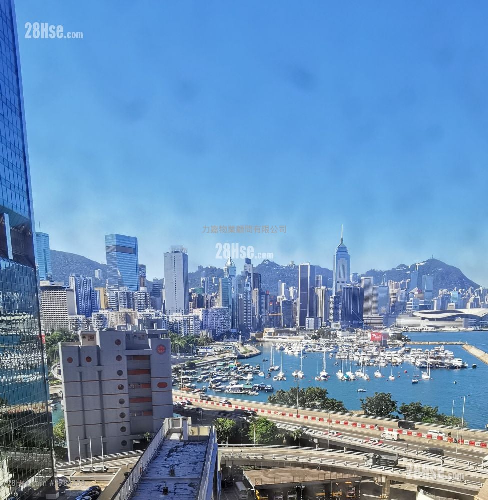 Victoria Centre Sell 3 Bedrooms , 1 Bathroom 534 ft²