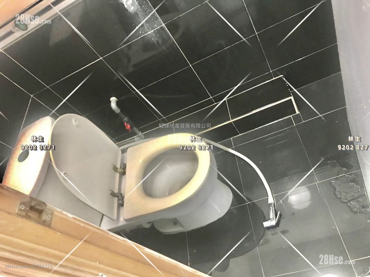 South Sea Apartments Sell 3 Bedrooms , 2 Bathrooms 504 ft²