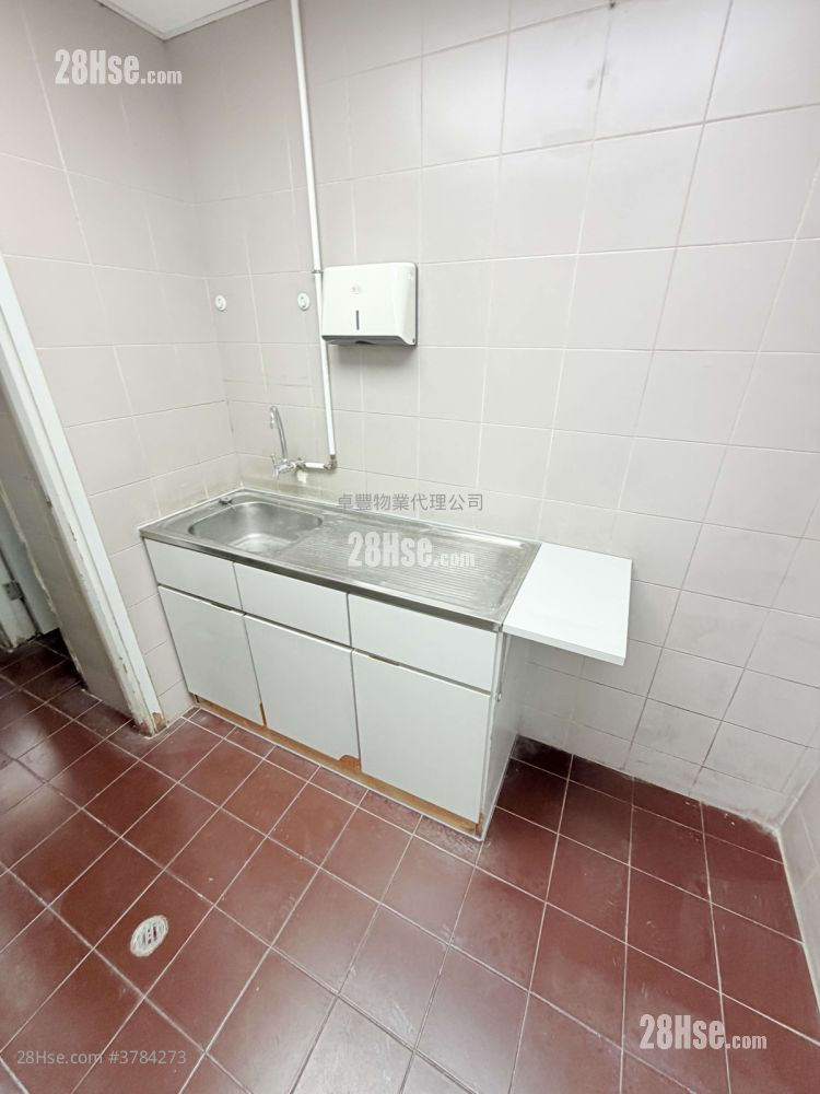 好运工业中心 租盘 开放式间隔 , 2 厕所 2,300 平方尺