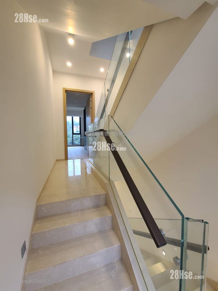 1 Shouson Hill Road East Sell 5+ Bedrooms , 5+ Bathrooms 2,657 ft²