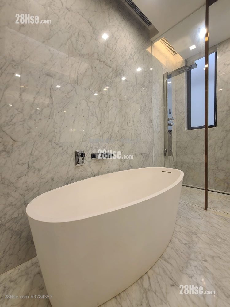 1 Shouson Hill Road East Sell 5+ Bedrooms , 5+ Bathrooms 2,657 ft²