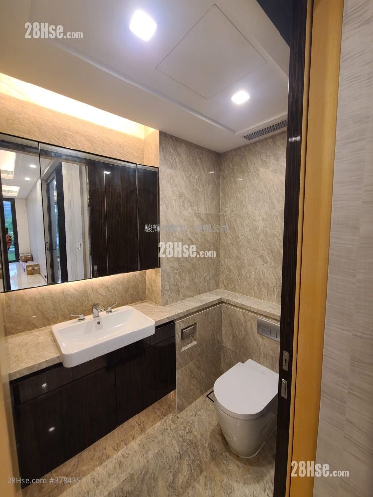 1 Shouson Hill Road East Sell 5+ Bedrooms , 5+ Bathrooms 2,657 ft²