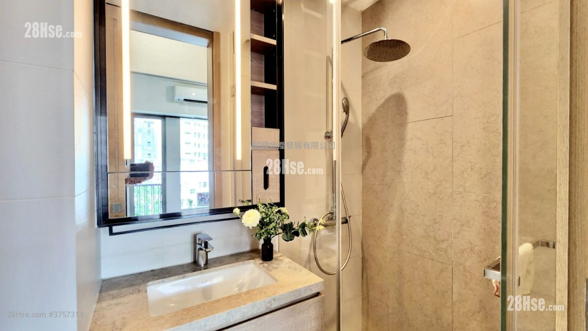 Skypark Sell Studio , 1 Bathroom 309 ft²