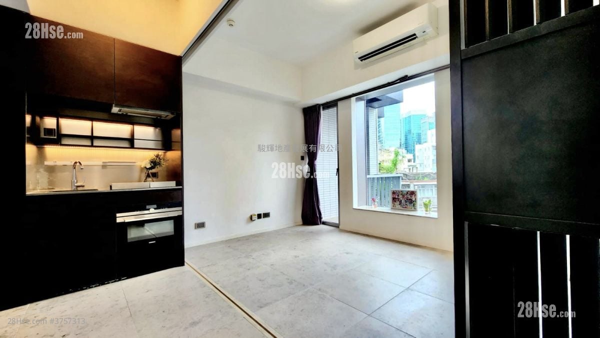 Skypark Sell Studio , 1 Bathroom 309 ft²