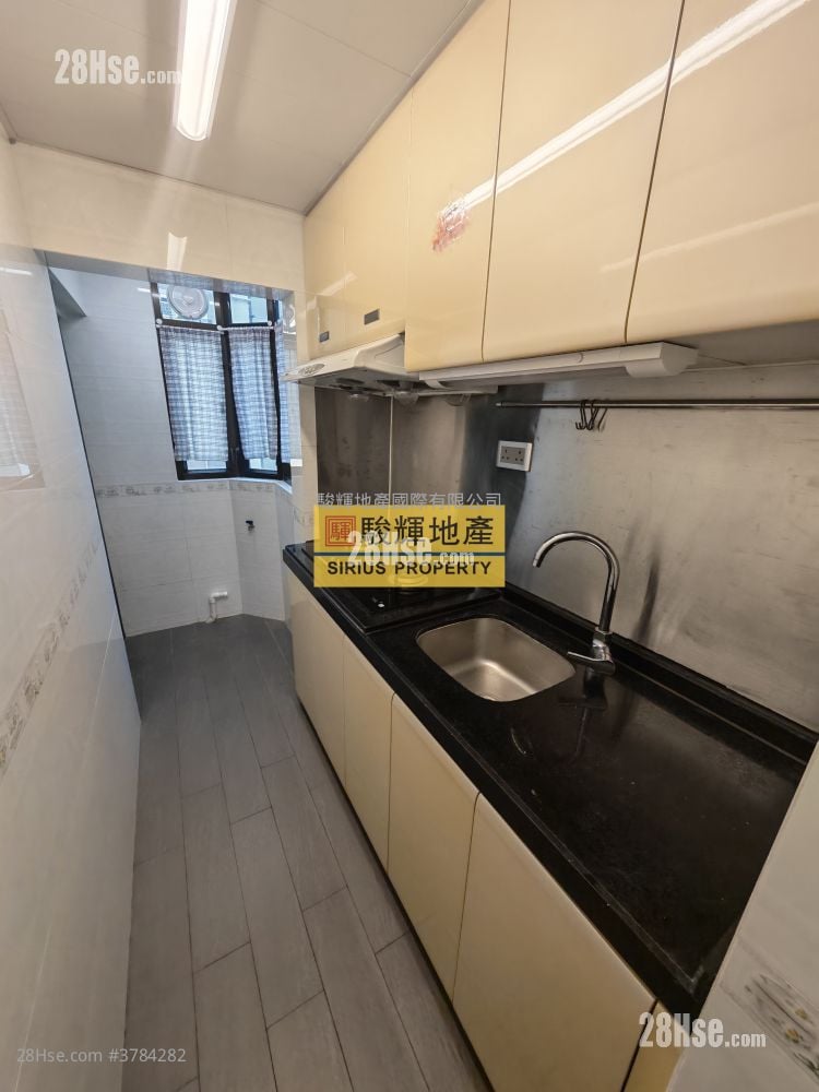 Strong Good Building Rental 1 Bedroom , 1 Bathroom 268 ft²