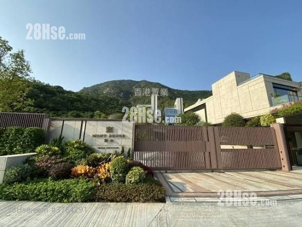 Mont Rouge Sell 4 Bedrooms 2,846 ft²