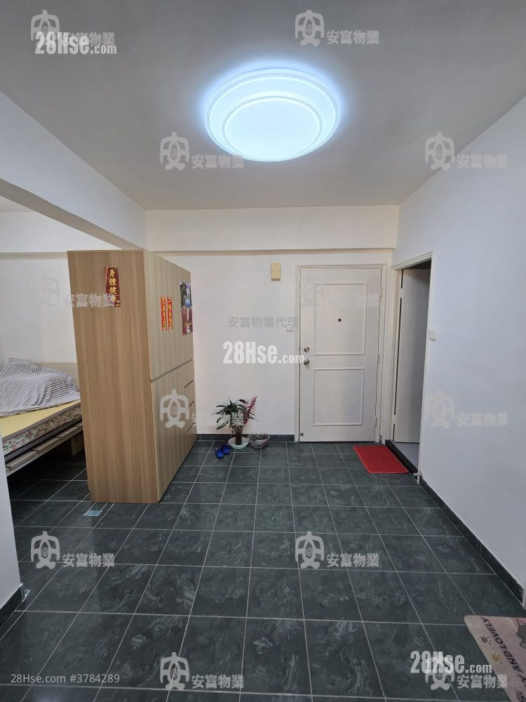 Tat (Tai) Wan Building Rental 361 ft²