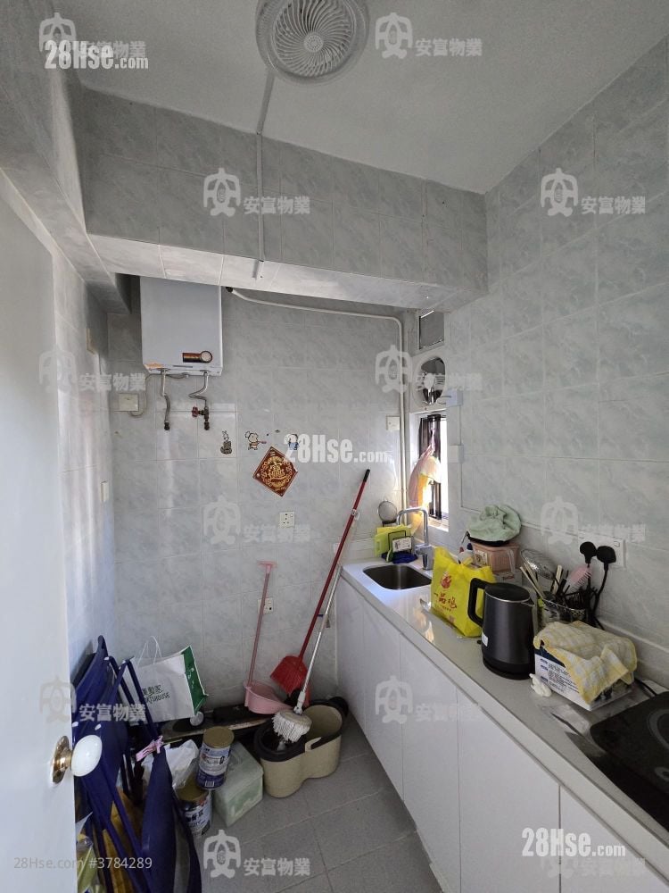 Tat (Tai) Wan Building Rental 361 ft²