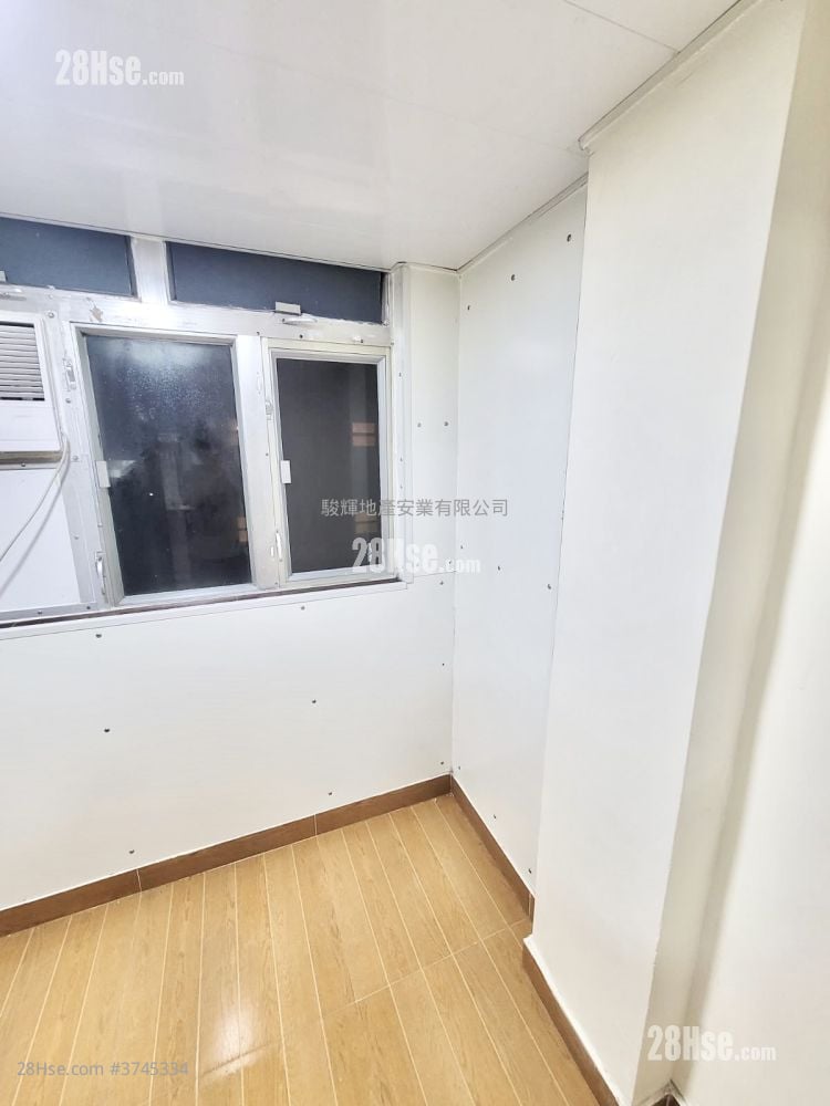 新荣大楼 售盘 2 房 , 2 浴室 337 平方尺