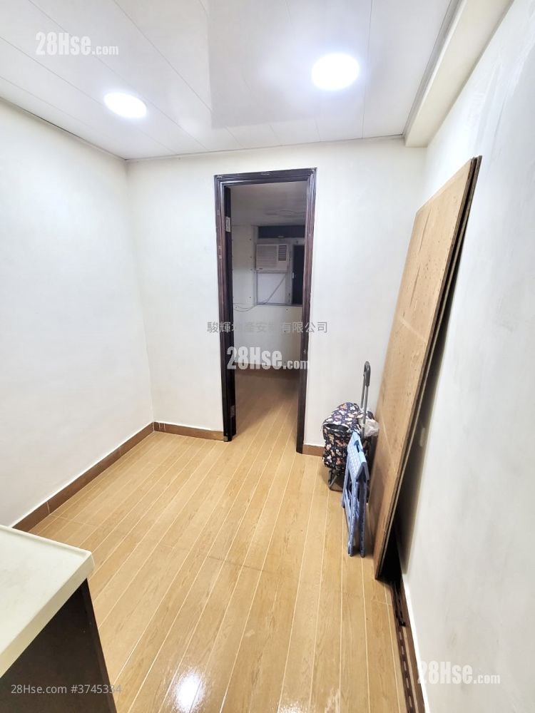 新荣大楼 售盘 2 房 , 2 浴室 337 平方尺