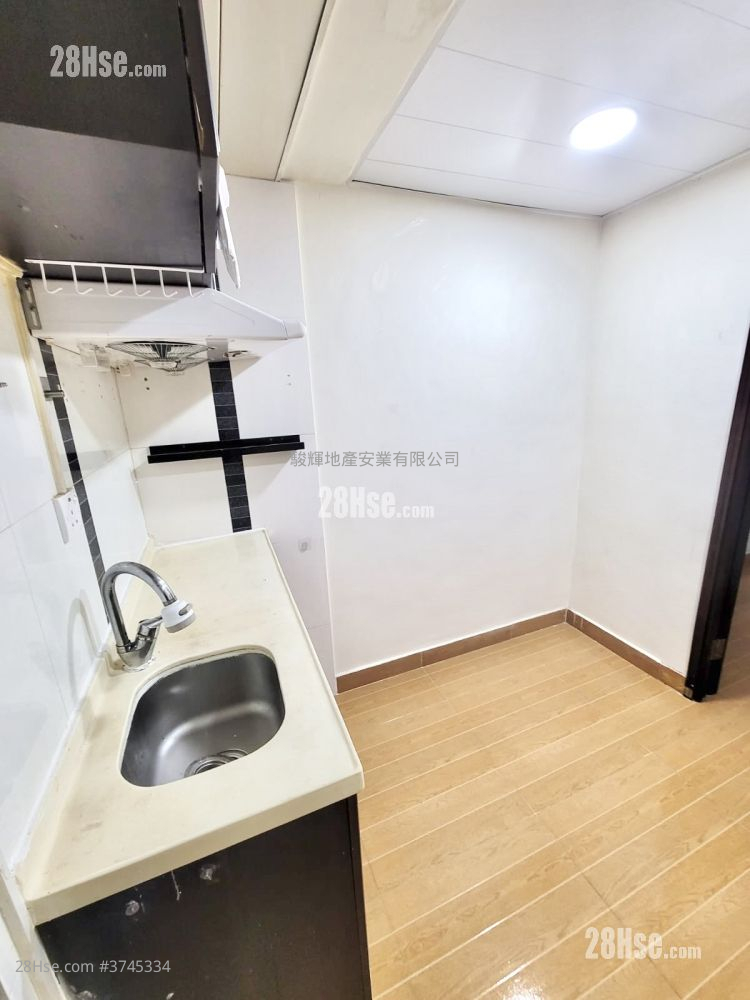 新荣大楼 售盘 2 房 , 2 浴室 337 平方尺