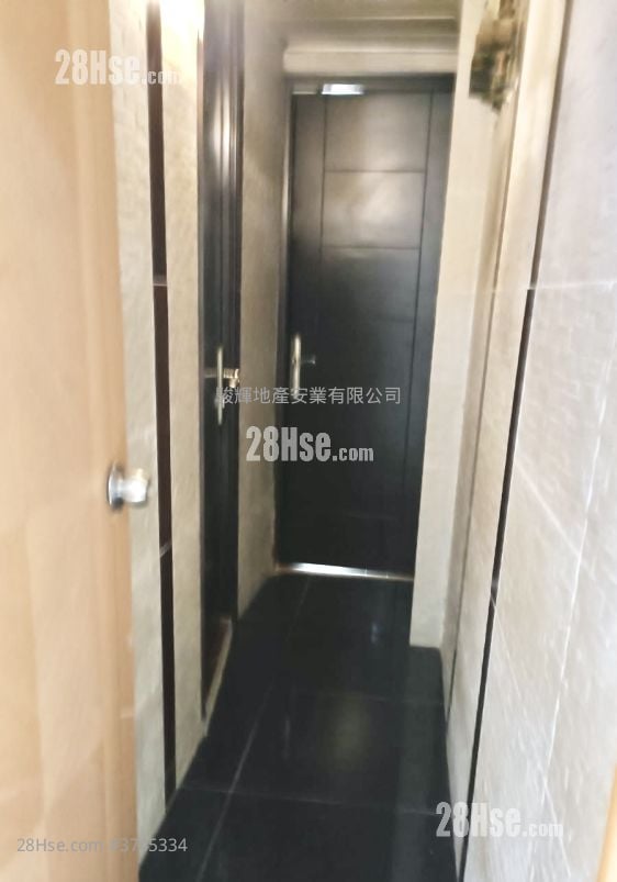 新荣大楼 售盘 2 房 , 2 浴室 337 平方尺