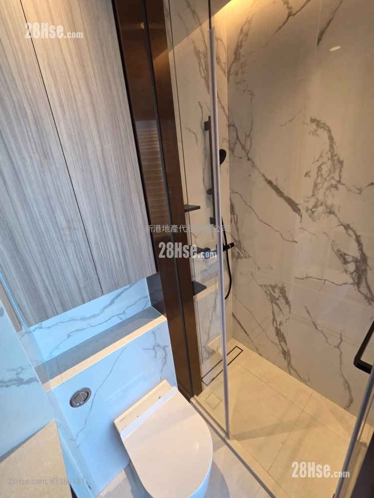 Eight Southpark Rental 1 Bedroom , 1 Bathroom 258 ft²