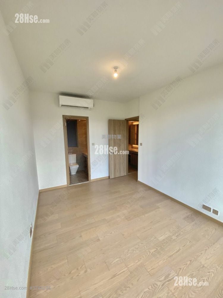 海日湾 II 售盘 3 房 1,041 平方尺