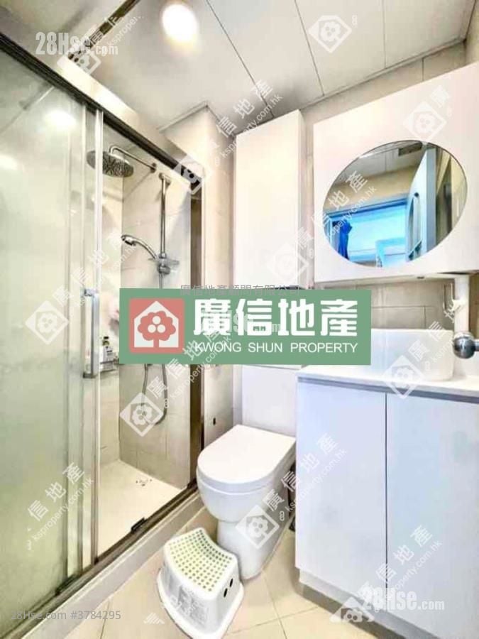 The Prominence Sell 1 Bedroom , 1 Bathroom 335 ft²