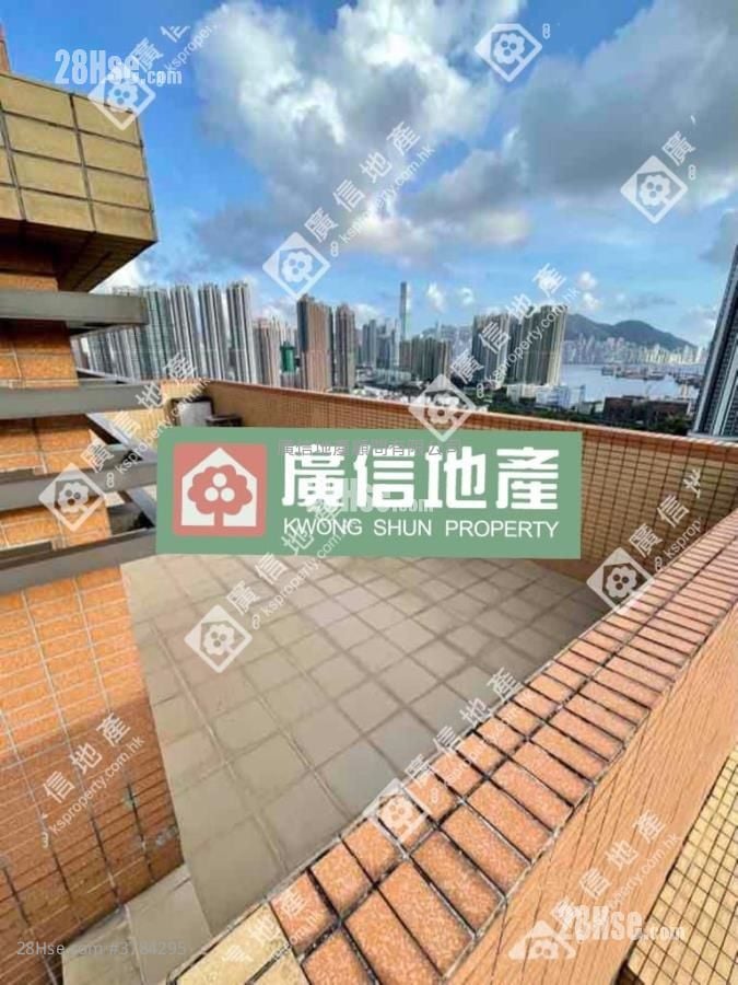 The Prominence Sell 1 Bedroom , 1 Bathroom 335 ft²