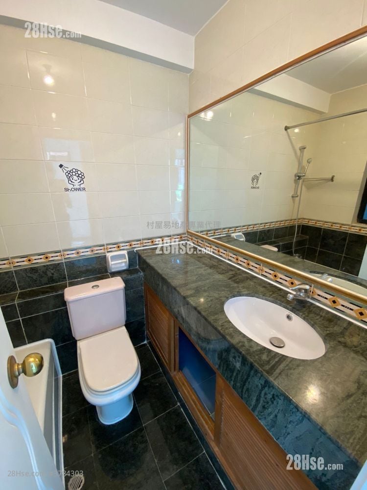 Village Rental 3 Bedrooms , 2 Bathrooms 700 ft²