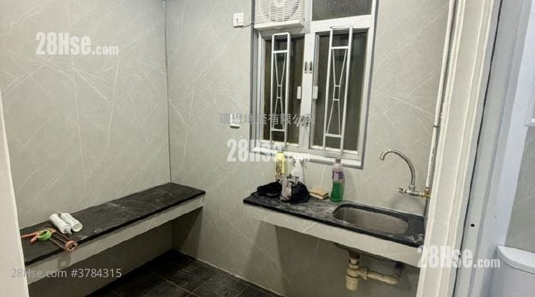 乾丰大厦 售盘 2 房 , 1 浴室 355 平方尺