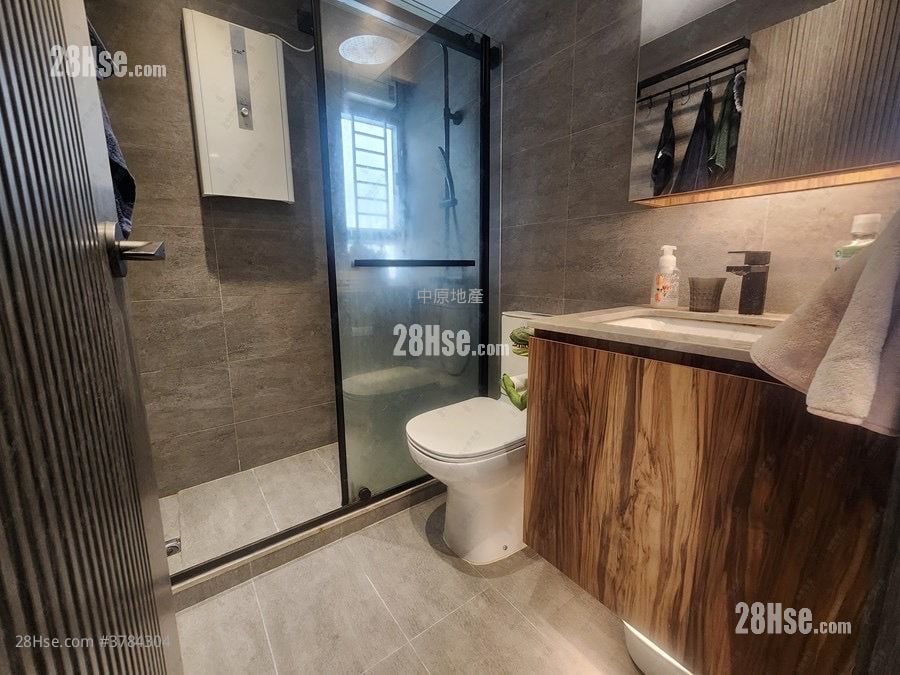 Yu Tai Court Sell 2 Bedrooms 469 ft²
