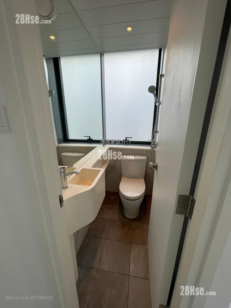 Khora Rental 1 Toilet