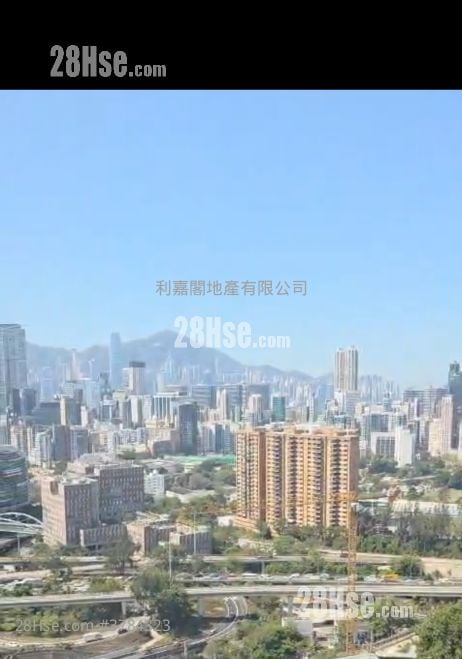 In One Rental 3 Bedrooms , 3 Bathrooms 940 ft²