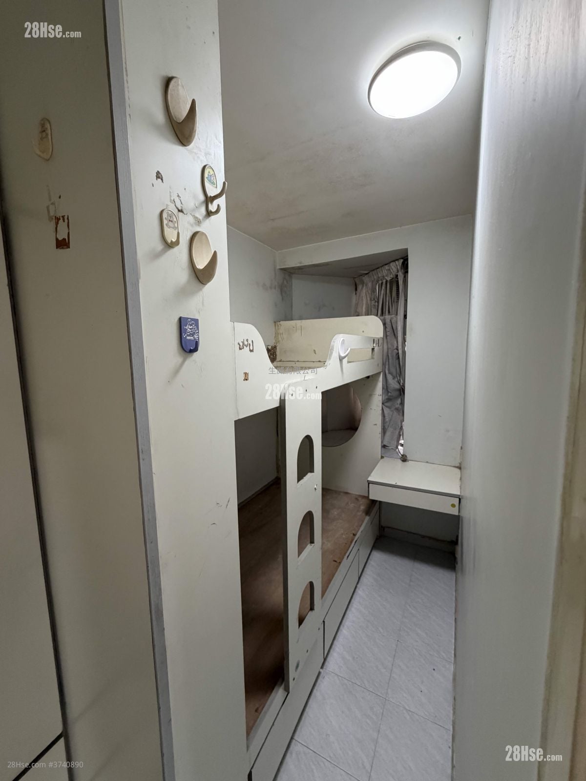 Fung Tak Estate Sell 2 Bedrooms , 1 Bathroom 449 ft²